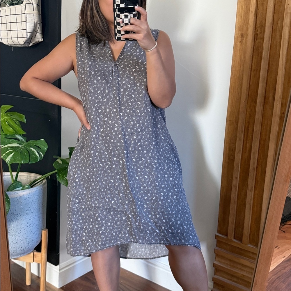 Dylan 100% Linen High Low Minimalist Knee Dress. XS/S